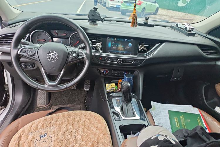 Used Buick Regal 2017 20T Elite Edition Interior 2