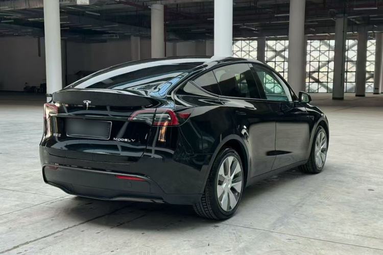 Used Tesla Model Y 2022 Rear-Wheel-Drive Version
