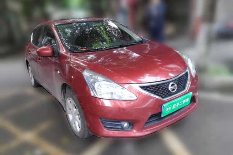 Used Nissan Tiida 2013 1.6L CVT Cool Cafe Edition Front Right 45 Deg