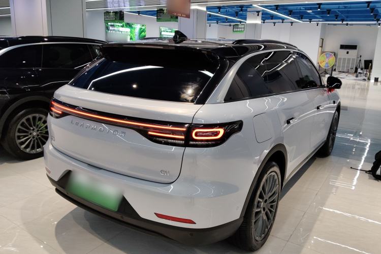 Used Leapmotor C11 2024 Range-Extended 300 Luxury Edition Rear Right 45 Deg