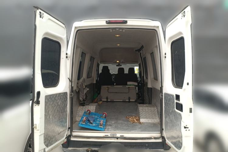 Used Iveco Eurocargo 2021 2.0T Manual Super Rui Long Wheelbase Short Overhang High Roof Side-Sliding Door F1A
