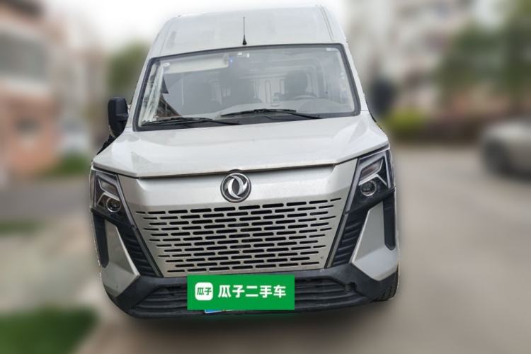Used Dongfeng Yufeng 2021 2.0T Value Edition Van Long Wheelbase High Roof 3-Seater China VI Standard D20
