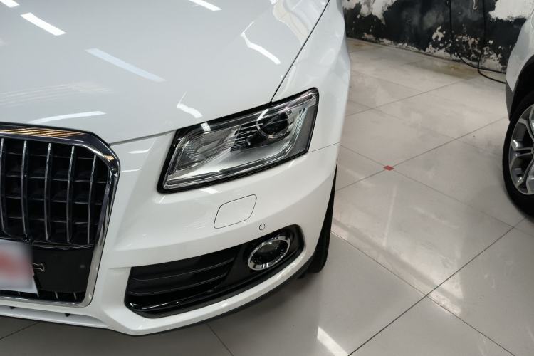 Used Audi Q5 2016 40 TFSI Comfort Model Exterior 2