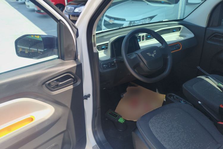 Used Wuling Hongguang MINIEV 2020 Freedom Version Lithium Iron Phosphate Driver Seat