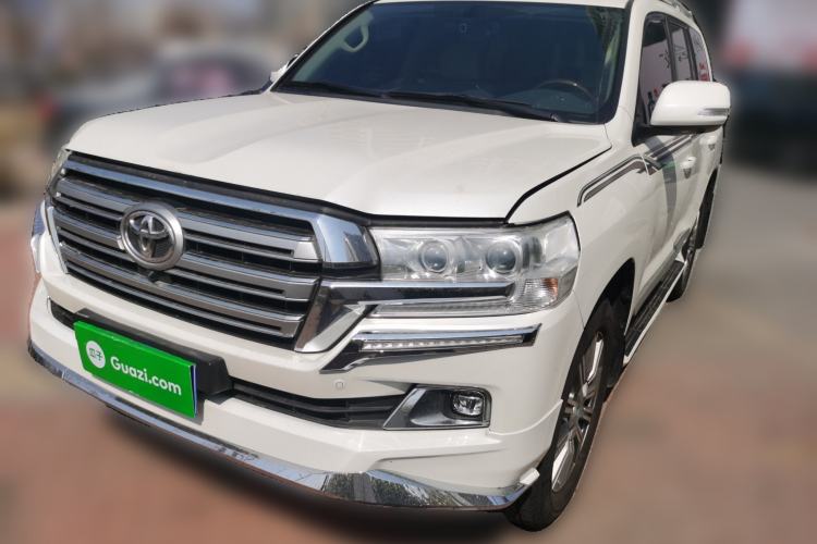Used Toyota Land Cruiser 2015 4.0L V6 Middle East Low-Trim Version