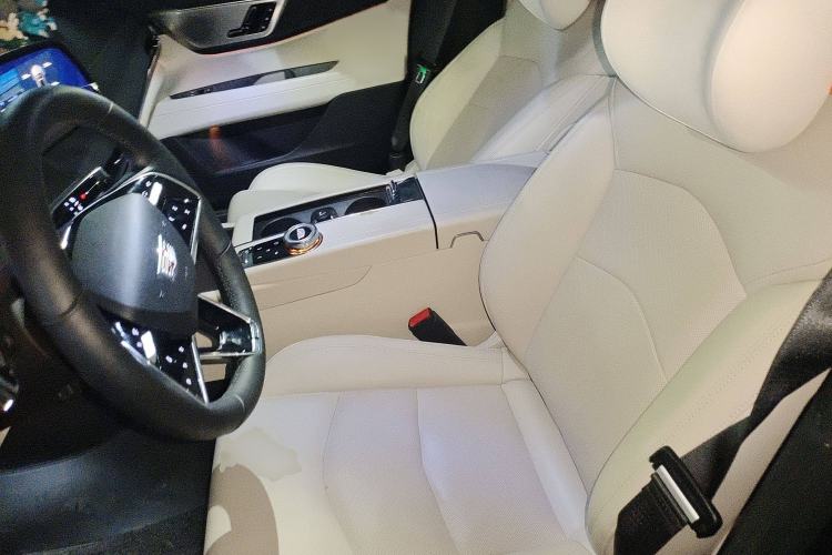 Used Cadillac CT6 2023 28T Luxury Version
