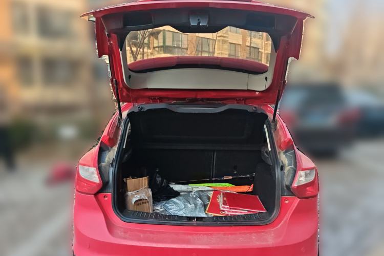 Used Ford Focus 2012 Hatchback 1.6L Manual Fashion Edition
