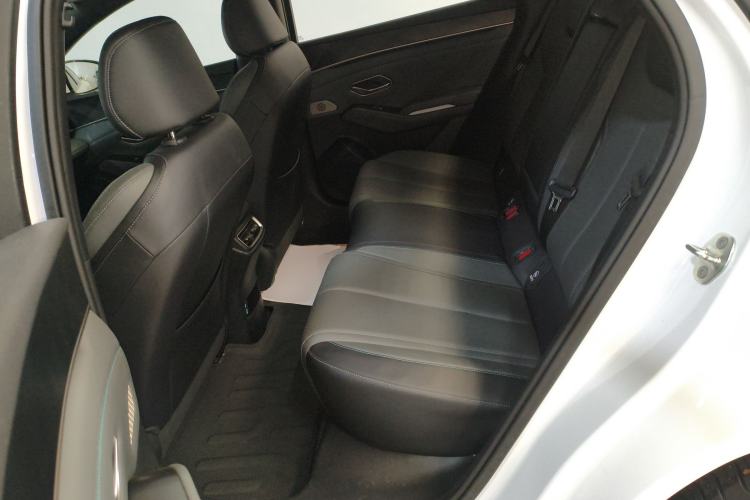 Used BYD Qin L 2025 DM-i Smart Drive 80KM Superior Model