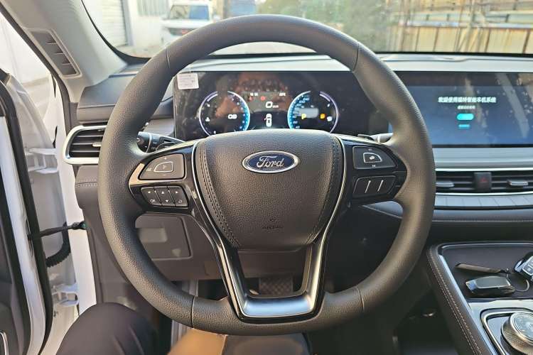 Used Ford Equator 2023 EcoBoost 225 Titanium 6-Seater