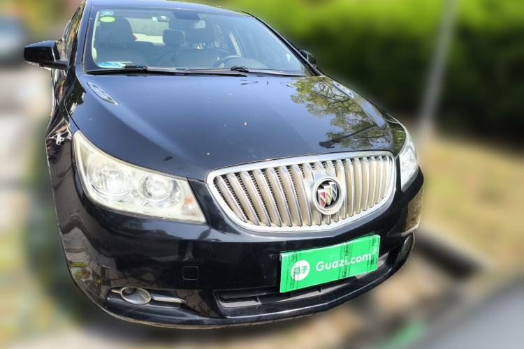 Used Buick LaCrosse 2012 2.4L SIDI Elegant Edition Front