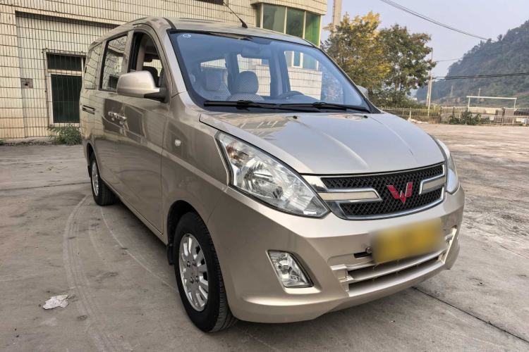 Used Wuling Rongguang V 2016 1.2L Standard Version
