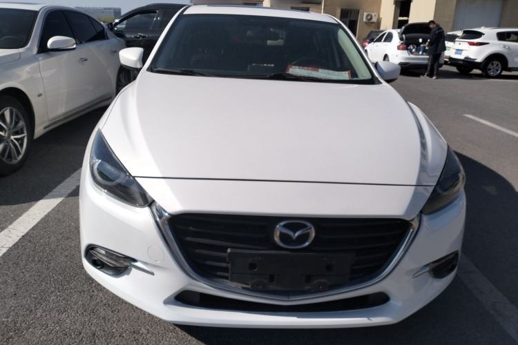 Used Mazda 3 Axela 2017 Hatchback 1.5L Automatic Luxury Model Emission Standard China V Front
