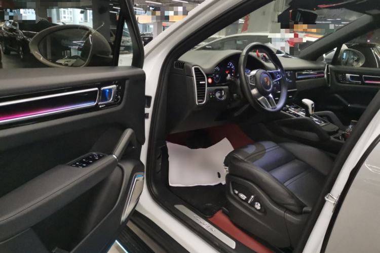 Used Porsche Cayenne 2019 Cayenne Coupé 3.0T Driver Seat