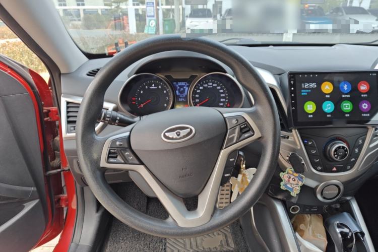 Used Hyundai Veloster 2011 1.6L Automatic Luxury Edition Steering Wheel