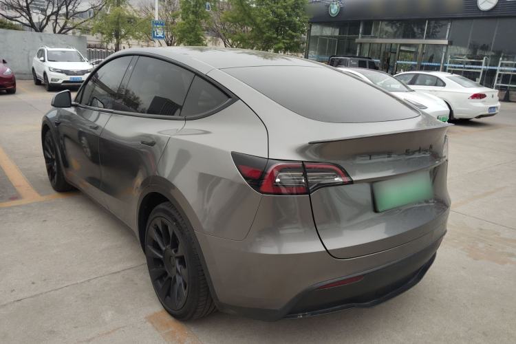 Used Tesla Model Y 2021 Standard Range Rear-Wheel Drive Version
