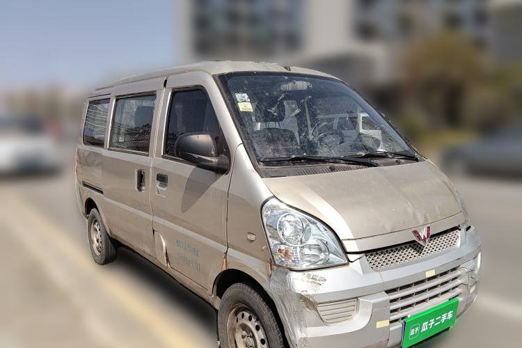 Used Wuling Rongguang 2011 1.2L Base Version
