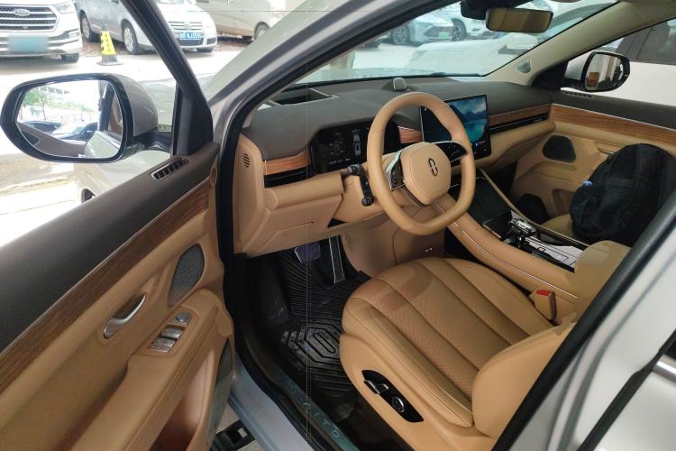 Used Hima AITO M7 2024 1.5T Rear-Drive Plus Version 5 Seats
