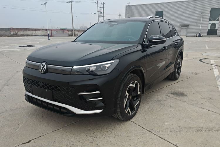 Used Volkswagen Tiguan L 2025 PRO 380TSI Two-Wheel-Drive R-Line Smart Edition