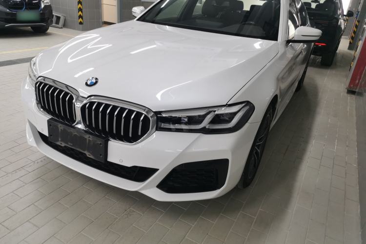 Used BMW 5 Series 2022 Second Facelift 525Li M Sport Package