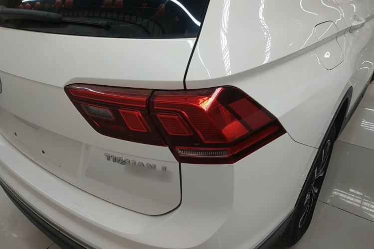 Used Volkswagen Tiguan L 2018 330TSI Automatic Two-Wheel Drive Luxury Edition
