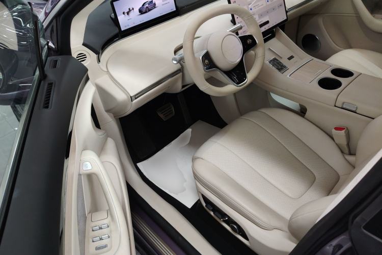 Used Hima Luxeed R7 2025 Extended-Range 331km Ultra Driver Seat