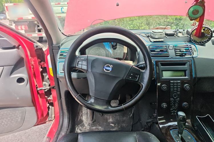 Used Volvo S40 2006 2.4i Steering Wheel