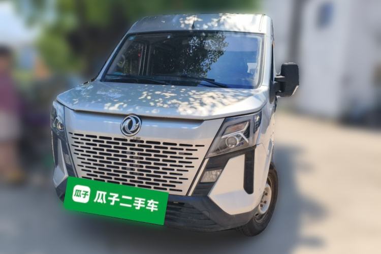 Used Dongfeng Yufeng 2023 V9+ 2.0T Manual Front-Wheel-Drive Multi-Function Mid-Roof Van with 7/8/9 Seats
