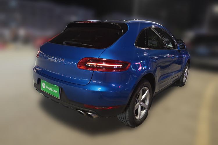 Used Porsche Macan 2017 Macan 2.0T Rear Right 45 Deg