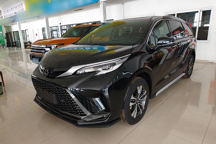 Used Toyota Granvia 2026 Model 2.5L Hybrid Luxury Edition