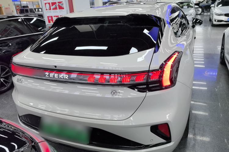 Used Zeekr 001 2025 YOU Edition 100 kWh All-Wheel Drive
