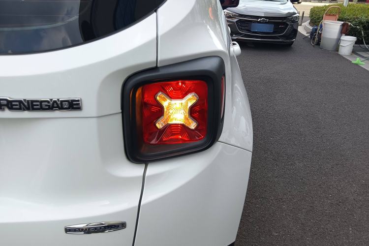 Used Jeep Renegade 2017 180T Automatic High-Energy Version