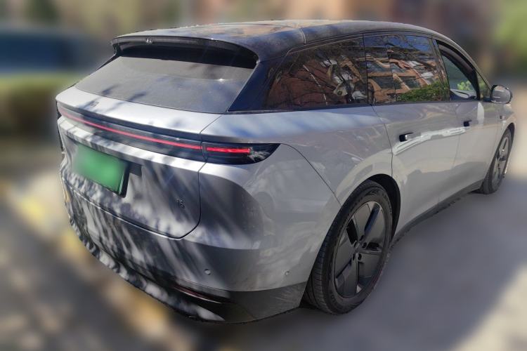 Used Li Auto i6 2025 Model Two-Wheel-Drive Standard Type Rear Right 45 Deg