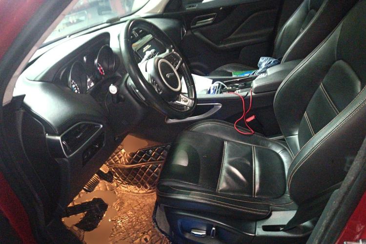 Used Jaguar F-PACE 2019 2.0T Two-Wheel Drive Urban Deluxe Edition Left Front Seat