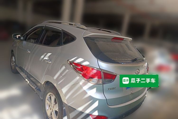 Used Hyundai ix35 2012 2.0L Automatic Two-Wheel Drive New Edition GL
