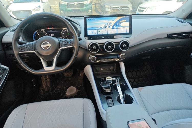 Used Nissan Sylphy 2023 Super Hybrid Electric Drive Ultra-Luxury Model Center Console