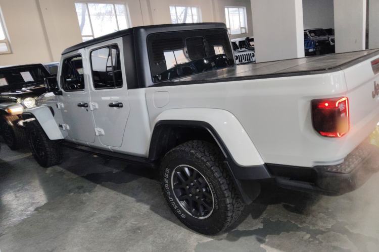 Used Jeep Gladiator 2022 3.6L Pioneer Edition
