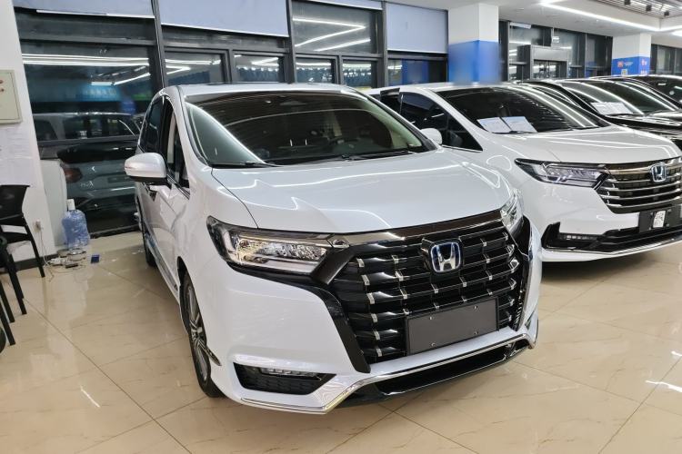 Used Honda Elysion 2024 2.0L eHEV Luxury Edition