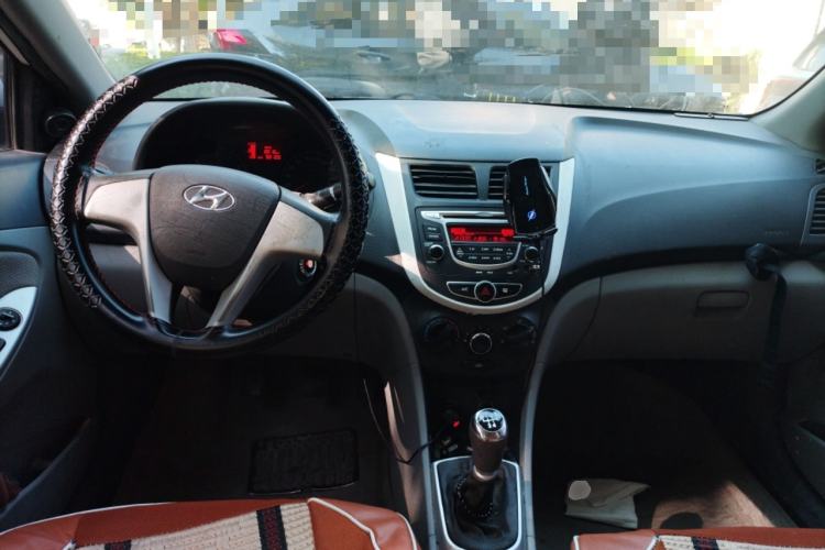 Used Hyundai Verna (older generation) 2010 Sedan 1.4L Manual Standard GL Model
