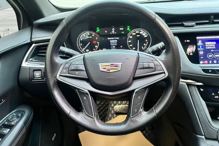 Used Cadillac XT5 2021 28T Luxury Model