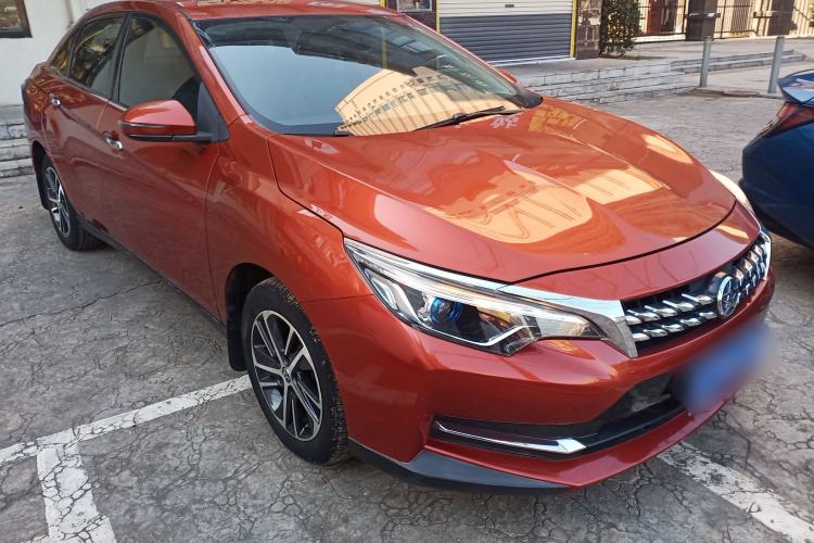 Used Venucia D60 2018 1.6L CVT Smart Connect Elite Edition Front Right 45 Deg