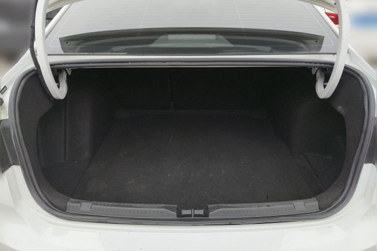 Used Volkswagen Lavida 2023 1.5L Automatic De Yi Edition Trunk