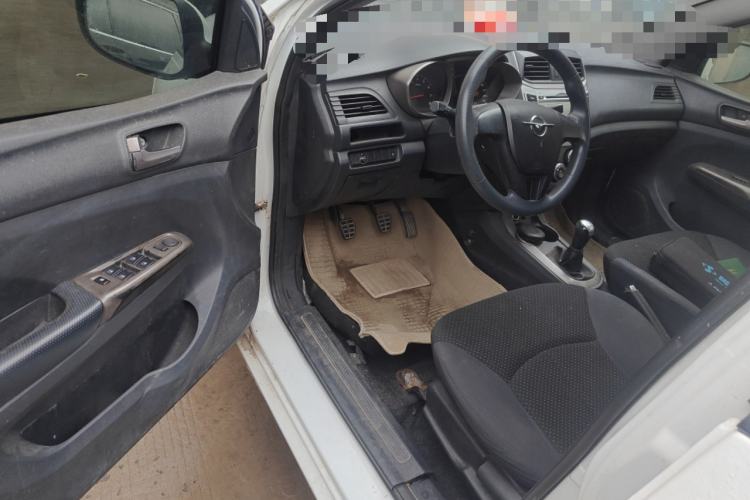 Used Haima M3 2015 1.5L Manual Standard with Sunroof