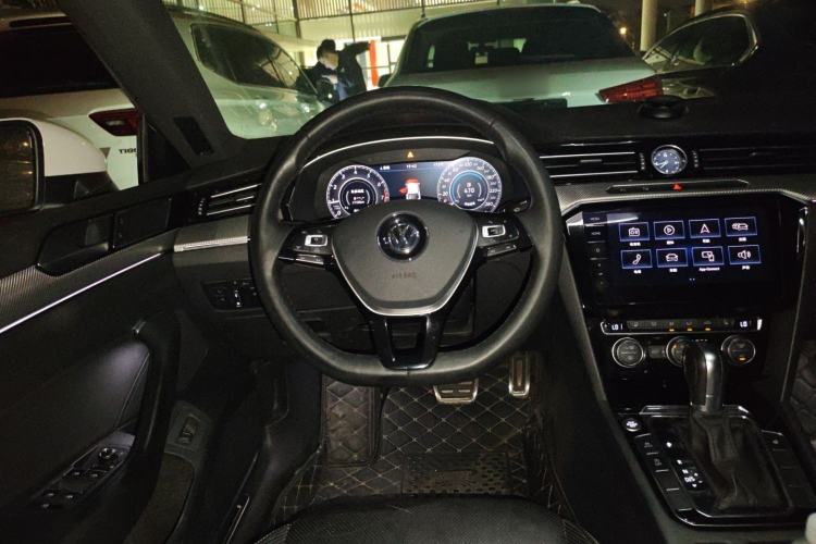 Used Volkswagen FAW-Volkswagen CC 2019 380TSI Glamour Edition China V Standard Steering Wheel