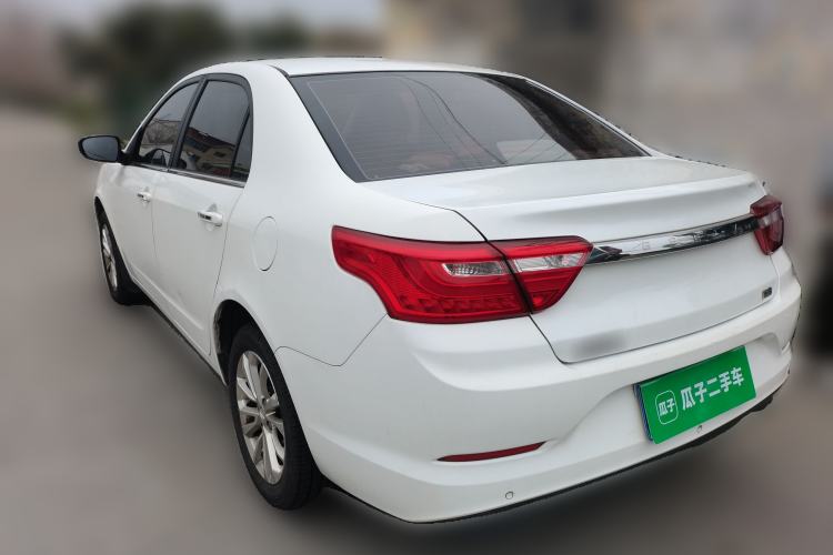 Used Geely Auto Vision 2019 Upgraded Model 1.5L Manual Luxury Version China VI Standard