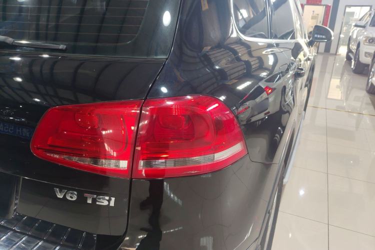 Used Volkswagen Touareg 2011 3.0 TSI Comfort Version