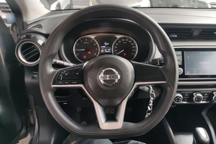 Used Nissan Kicks 2021 1.5L XL CVT Cool Enjoyment Edition
