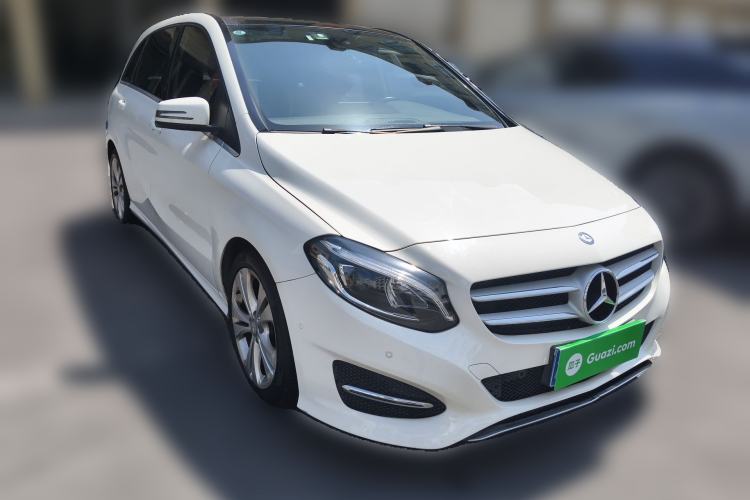 Used Mercedes-Benz B-Class 2015 B 200 Fashion Model