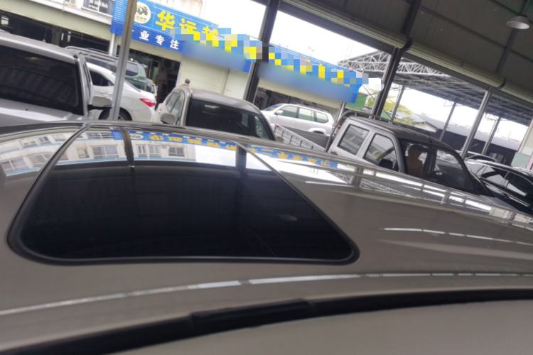 Used Toyota RAV4 2016 2.0L CVT Two-Wheel Drive Fashion Edition China V Standard
