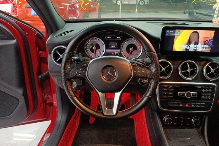 Used Mercedes-Benz A-Class 2015 A 200 Fashion Model Steering Wheel