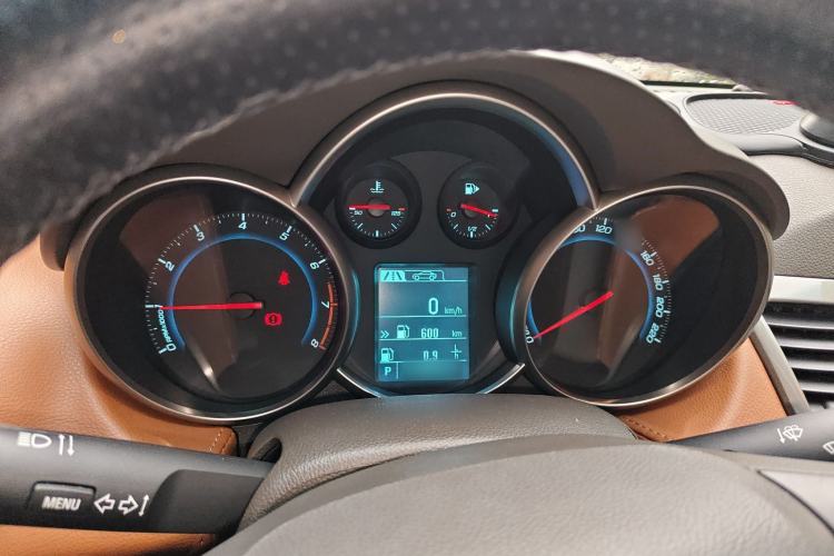 Used Chevrolet Cruze 2015 1.5L Classic SE AT
